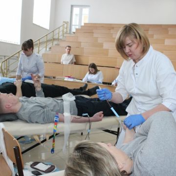 «Здати кров сьогодні — врятувати чиєсь життя завтра»