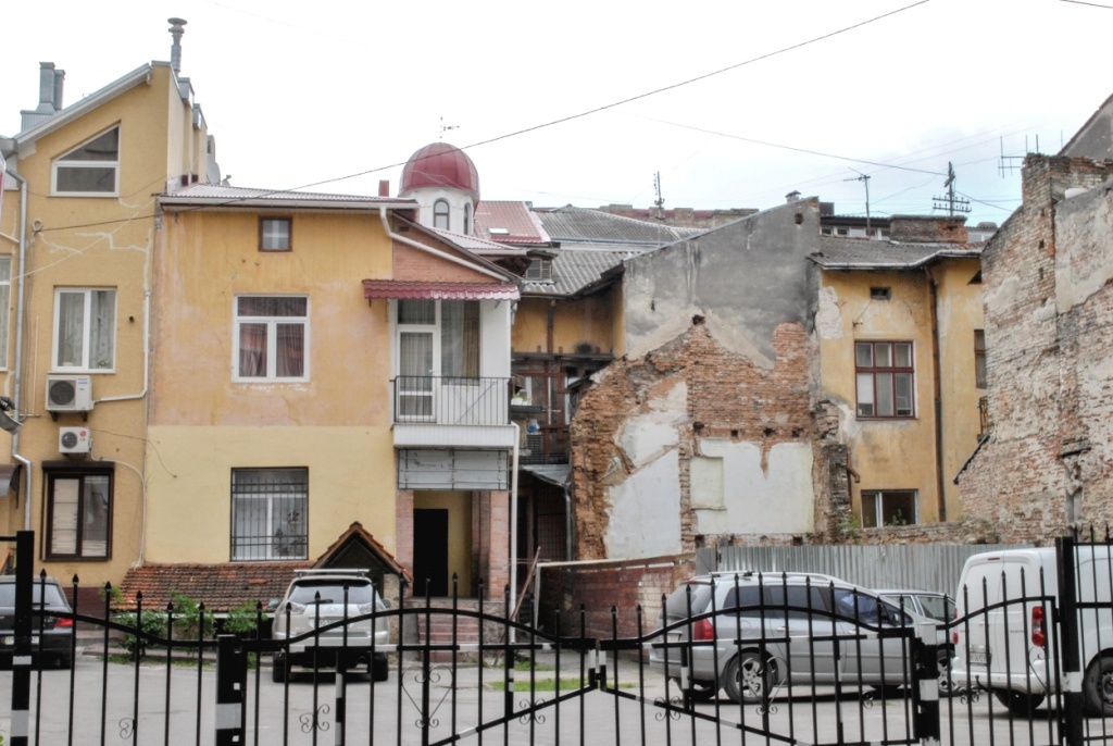 Ремонт фасадів і балконів Тернополя обійдеться у півтора мільйона