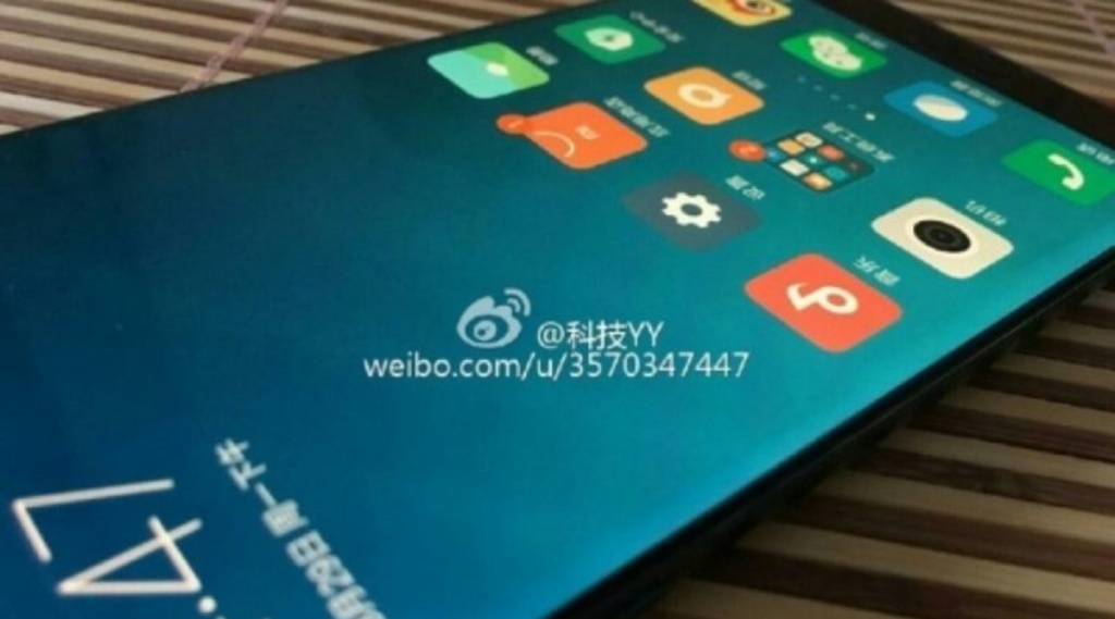 Живі фотографії Xiaomi Mi Note 2 з вигнутим дисплеєм