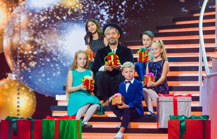 Канал «Україна» подарує українцям грандіозне новорічне шоу «Привіт, 20-ті!»