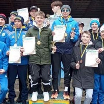 На рівних із господарями